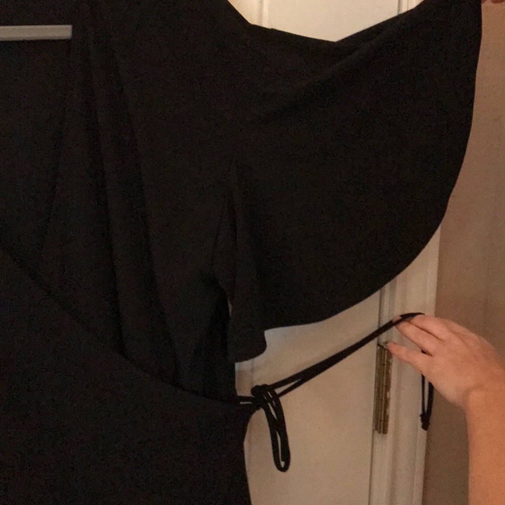 Top - Picture 2 of 2